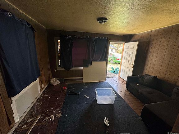 3rd image of 5331 Annette St