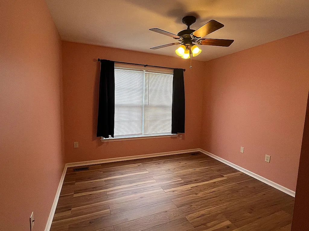 9 Shelley Cir photo 1