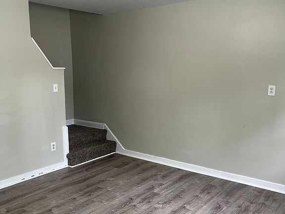 3rd image of 133-139 Delaware Dr #135