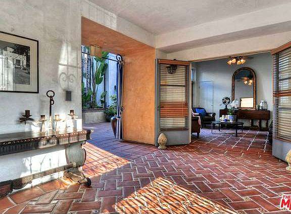 3rd image of 1414 N Harper Ave APT 11