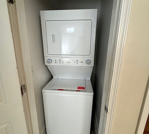 3rd image of 3548 W 13th Pl APT 2R