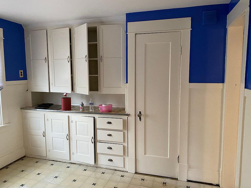 1st image of 259 Dartmouth Ave