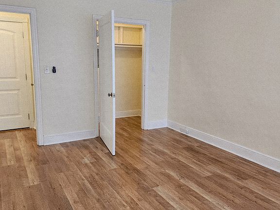 Main Room when facing the walk-in closet door with door open