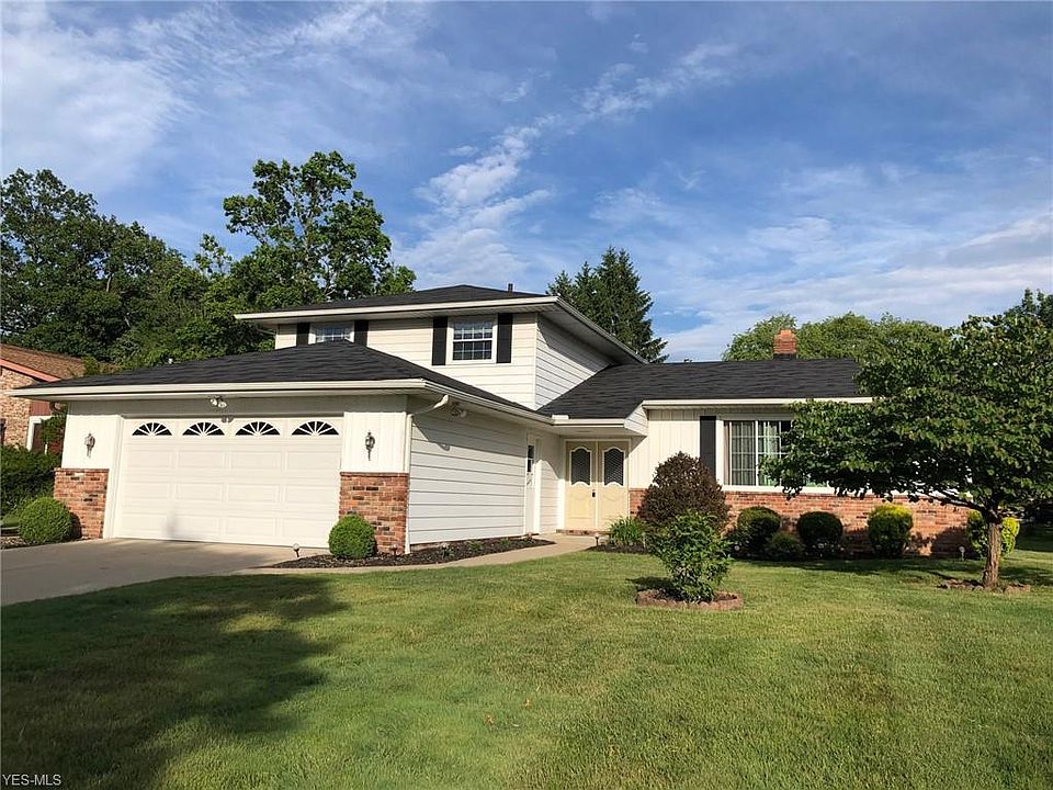 1st image of 32930 Cromwell Dr