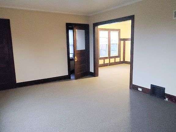 3rd image of 1425-27 N 47th St #1425