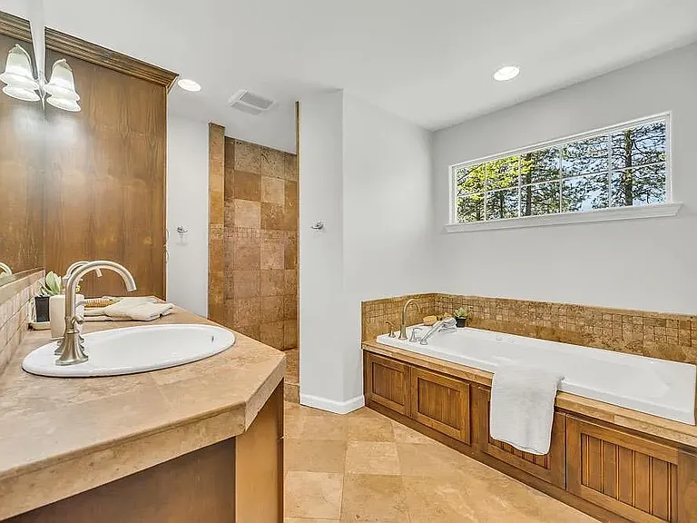 10489 Sky Cir — Photo 15