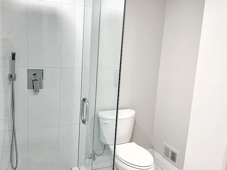 210 McKee Ave #BASEMENT — Photo 8