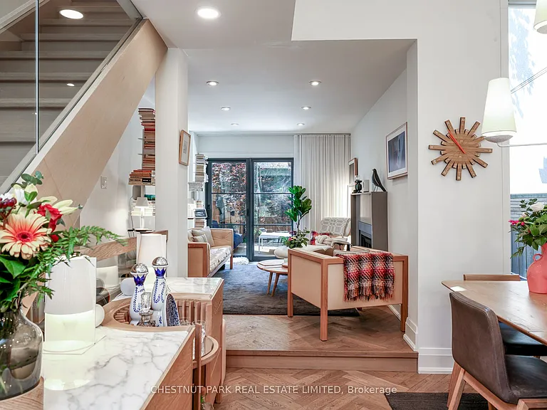 27 Gibson Ave — Photo 10