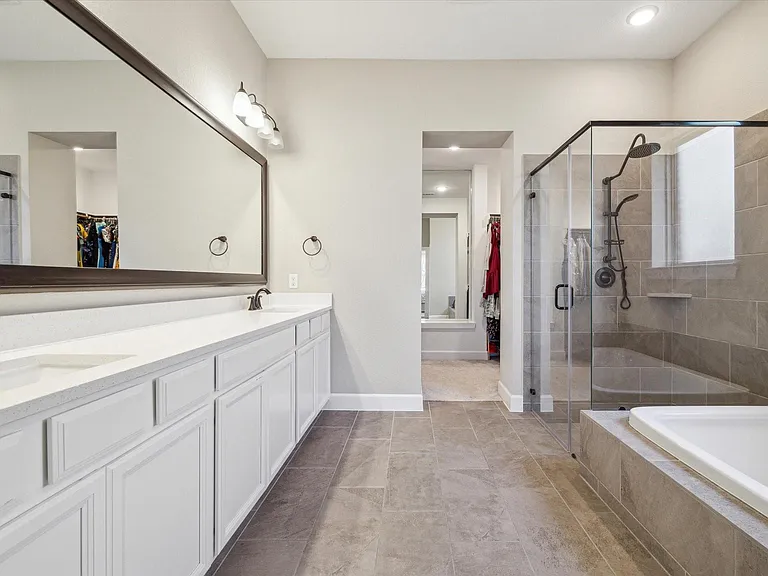 11718 Lost Maples Springs Dr — Photo 23