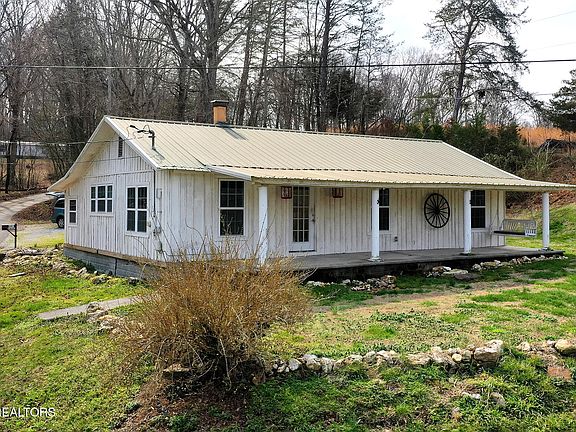 2nd image of 301 Gage Rd