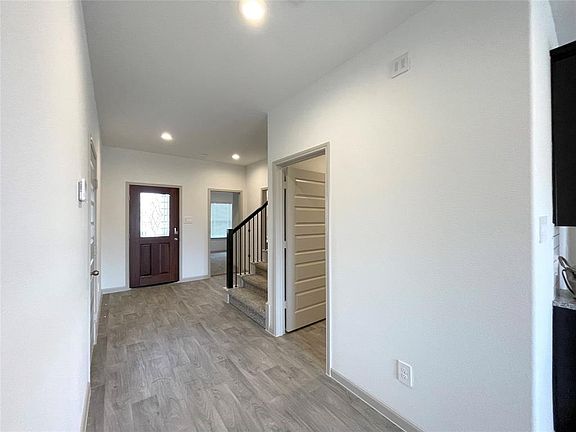 4th image of 3538 Park Vista Dr