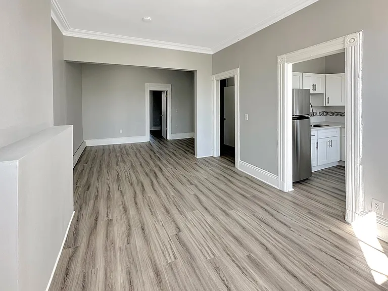 424 32nd St #3 — Photo 7