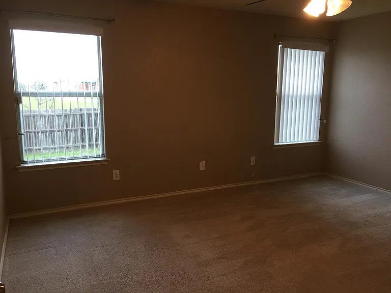 8121 Macgregor Dr — Photo 18