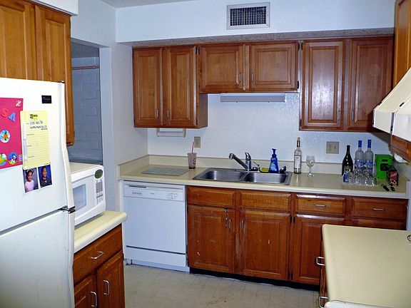 Kitchen, New Gbg Dispos