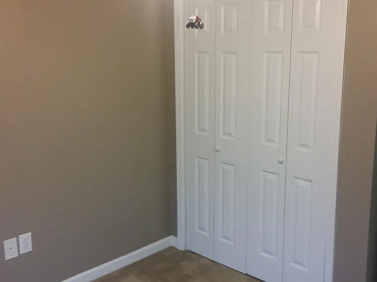 23616 Wellington Ave — Photo 17