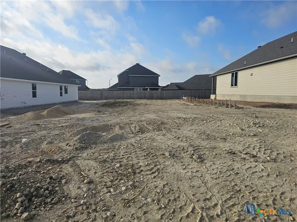 4974 Bella Charca Pkwy, Nolanville, TX 76559