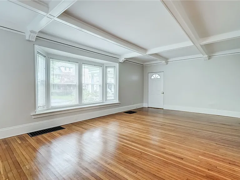 190 Dartmouth St #1 — Photo 6