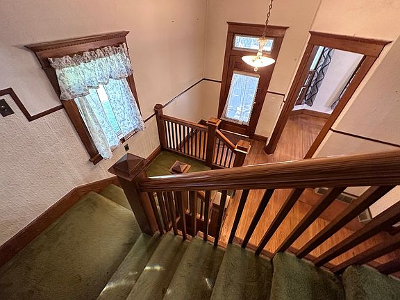 3rd image of 152 W Clinton Ave