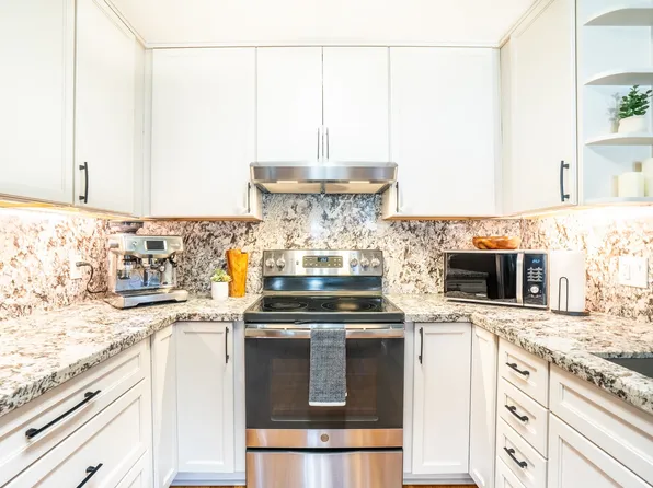 4955 Hanawai St #2, Lahaina, HI 96761