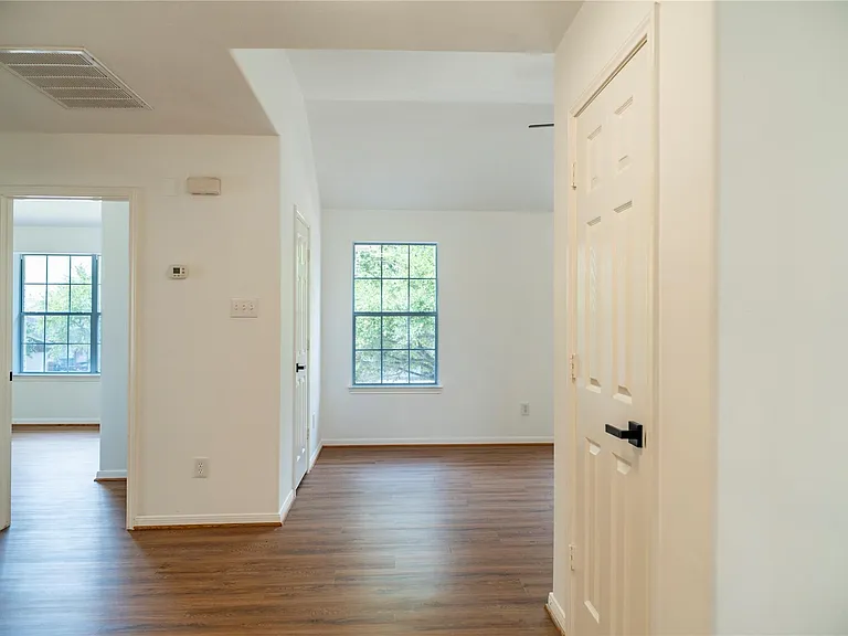 16327 Woma Ct — Photo 26
