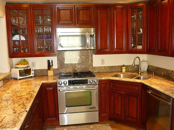 2nd image of 864 Olive Ave