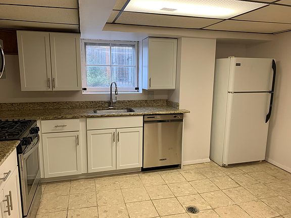 2nd image of 4538 N Albany Ave #G