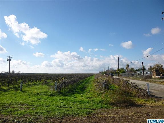 3rd image of 14905 Road 192