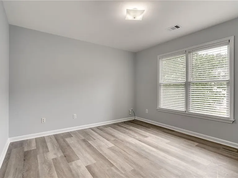 355 Lamme Chase — Photo 29
