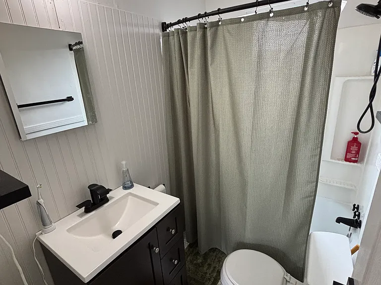 1069 Eaton Rd #2 — Photo 9