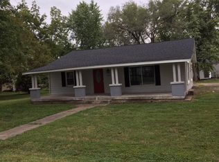 1870 N 4th St #1870, Saint Charles, MO 63301