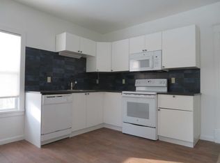 9 Oak St FLOOR 2, Poughkeepsie, NY 12601