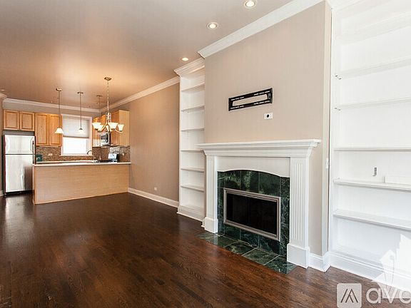 3rd image of 3852 N Southport Ave #3850-2
