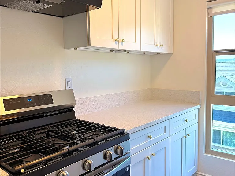 1651 Golden Gate Ave #9 — Photo 4