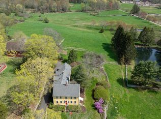 124 West Rd, Collinsville, CT 06019