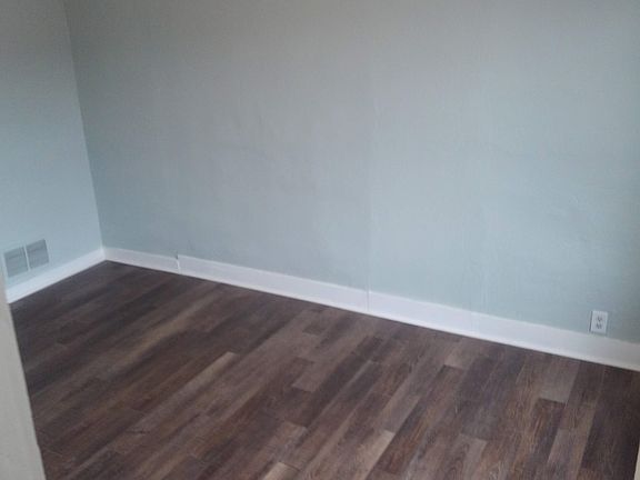 5th image of 408 Huron St #E