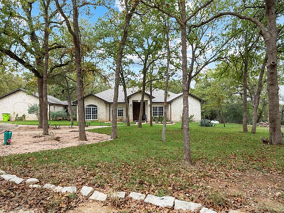 3rd image of 346 The Oaks Blvd