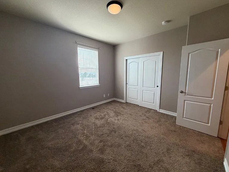 8229 S Country Club Pkwy — Photo 22