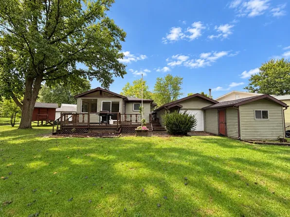 1953 Superior Dr, Nashville, MI 49073