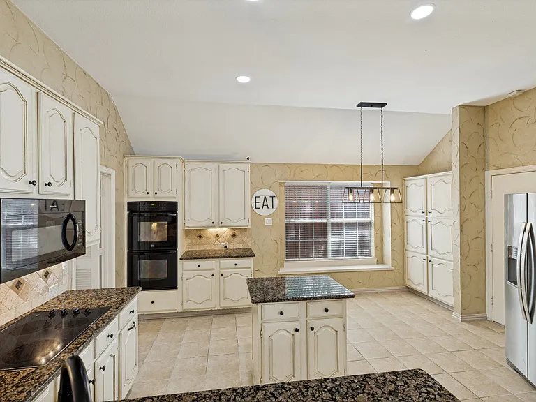 11410 New Orleans Dr — Photo 15
