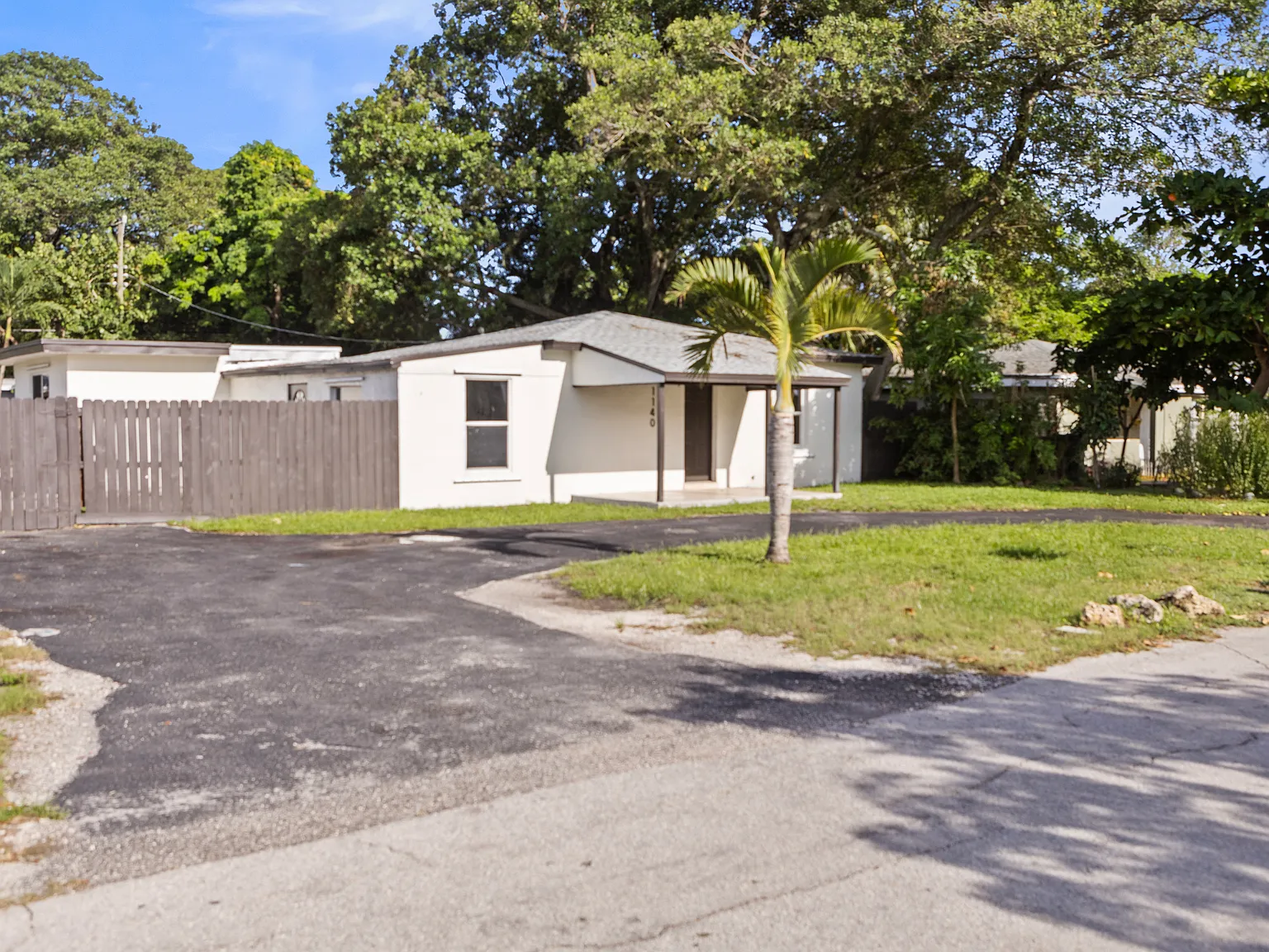 3 bed, 1800 sqft, $2,995 — Photo 2