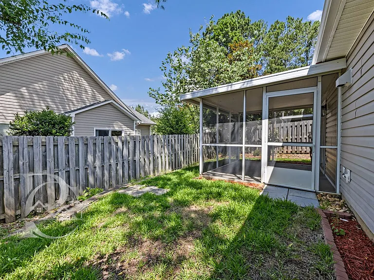 112 Ivy Garden Ln — Photo 24