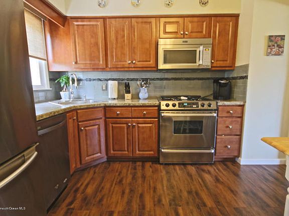 2nd image of 598 Senaroth Ct