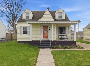 668 77th St, Niagara Falls, NY 14304