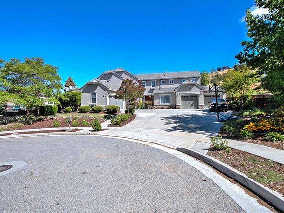 3rd image of 2670 Meadowfield Ln