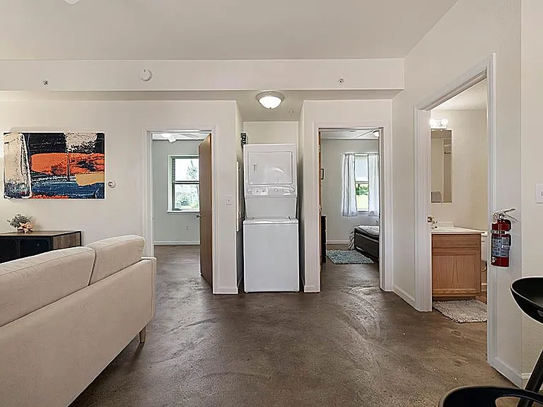 University Park Apartments — Photo 2