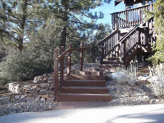 3rd image of 777 Panamint Mountain Dr