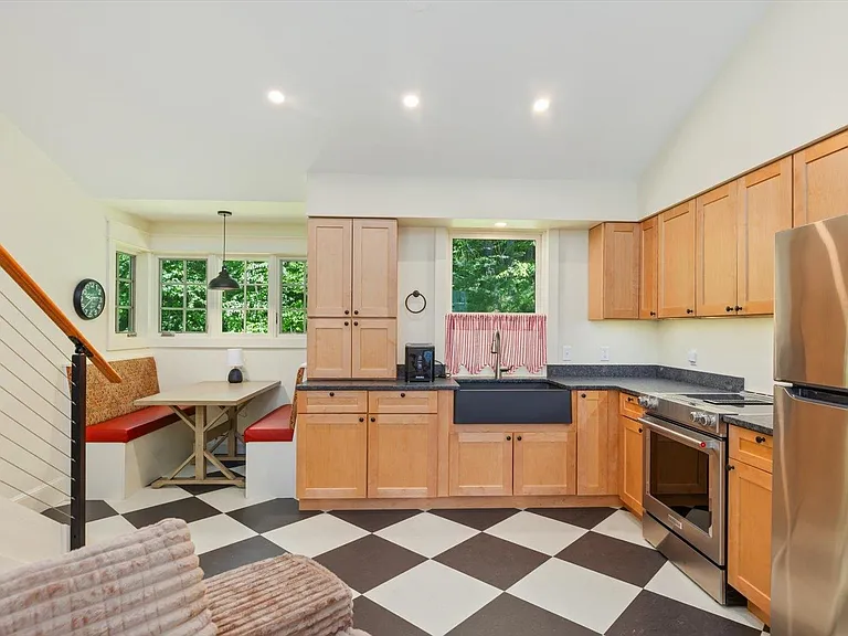662 Hurricane Rd — Photo 46