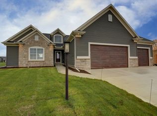 5007 Abbey Fields Dr, Champaign, IL 61822