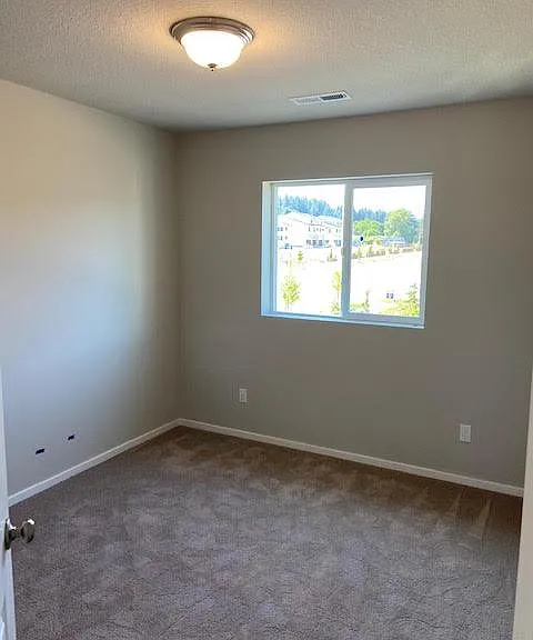 17158 SE Katmai St — Photo 10