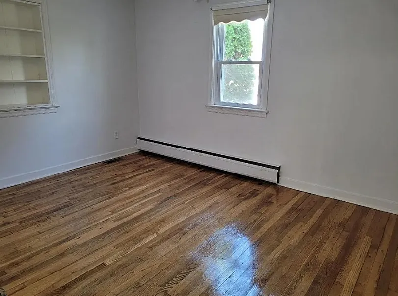 2 bed, 1000 sqft, $1,000 — Photo 3